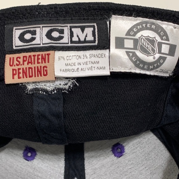 CCM LA Kings infant hat not adjustable, 6”diameter - Picture 6 of 7